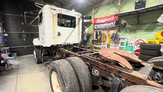 1998 Freightliner FLD 112 stripped We found an FLD in a field [upl. by Nelle]