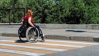 À mobilité réduite le documentaire [upl. by Ahkihs]