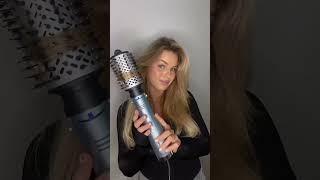 Perfect your bouncy blowout with the Hydro Fusion 4in1 Dryer Brush [upl. by Derek]