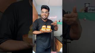 Mumbai famous Vada pav 🤩🤤  street food  india  easy recipe foodaholictn food [upl. by Kaslik]