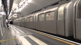 London Underground  Aldwych 1972 Tube Stock departing Holborn [upl. by Ogata435]