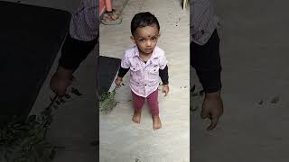 Mamma kida dekh k kaise chillai shorts shortsfeed youtubeshorts cute [upl. by Hwang]