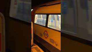 Northern Line Arriving  Hendon Central Station [upl. by Coleville643]