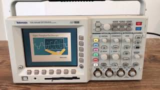 Tektronix TDS 3054 B Digital Oscilloscope A 46986 [upl. by Tompkins]