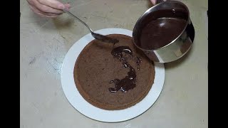 👉 Sirop de chocolat rapide pour imbiber un gâteau  une génoise [upl. by Ynafets526]