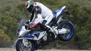 SportreifenTest BMW HP4 auf der Rennstrecke [upl. by Repsaj]