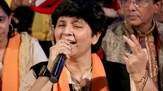 Falguni Pathak At Bahulnath  Garba Dakla Dummer amp Dhamal 2016 [upl. by Garold]