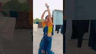 Bindiya chamke choodi khankeyoutubeshorts dance [upl. by Aileen]