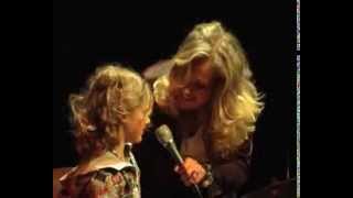 Ilse Huizinga en dochter Ellen toen 7 jaar jazz improvisatie Amsterdam 2008 [upl. by Ettenwahs735]