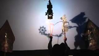 Wayang Kulit quot PETRUK DADI RATUquot [upl. by Lefkowitz]