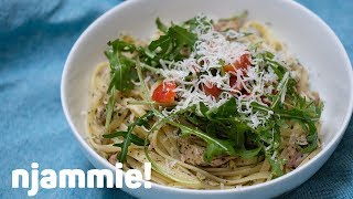 Pasta pesto met tonijn Recept  njammie [upl. by Worrell]