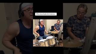 Olha esse sombaterista tecladista [upl. by Ajroj]