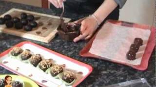 Recette  Cake balls nutella praliné [upl. by Nosremaj]