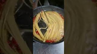 SPAGHETTI CZOSNEK OLIWA CHILL SPAGHETTI AGLIO OLIO E PEPERONCINO JAK ZROBIĆ [upl. by Silvers954]