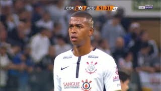 OLHA COMO FOI A ESTRÉIA DE CARLINHOS NO CORINTHIANS 26082017 [upl. by Elleynod]