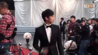 Award KBS Drama Awards 2011  Red Carpet amp Interview  Kim Soo Hyun [upl. by Clemmie]