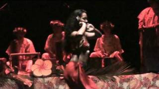 Danse tahitienne avec l quotEcole de Danse TEHEIquot  Gala 2010 [upl. by Ever805]