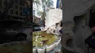 Fontana de la Avispa en Barberini Rm 🇮🇹 shorts shortvideo travel roma [upl. by Bang]