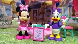 Minnie Mouse BowTique Paris Cafe Play Set Toy Review [upl. by Lundell]