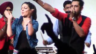 gippy grewal and neeru bajwa live in sydney 2011 HD [upl. by Aidyl440]