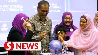 Do not cause stigma among children with hearing aid says Dr Dzulkefly [upl. by Aseral711]