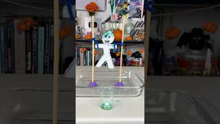 Experimento con Acetona y Unicel  Experimento Casero de Halloween 🎃 [upl. by Gusta]