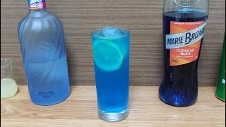 Cocktail Blue Lagoon How to make Cocktail Blue Lagoon Recipe With Blue Curacao Vodka Sprite [upl. by Ahtanamas]