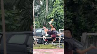 Taping kiri dan Rollspike 🤸🏻🤯rollspike sepaktakraw [upl. by Robillard]