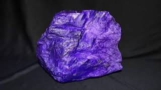 What is the difference between sugilite and charoite [upl. by Harilda]