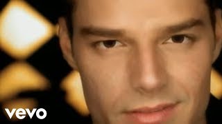 Ricky Martin  Livin la Vida Loca Official Video  Spanish [upl. by Belford]