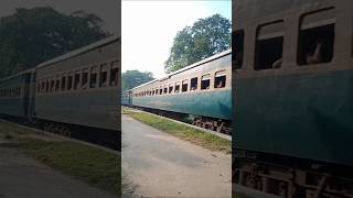 Tungipara express train expressrailwaybd expresstrain railway bangladeshrailway [upl. by Ynohtna]