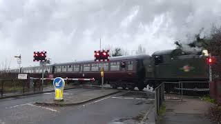 Lydney A48 Level Crossing 31122022 [upl. by Yeclek]