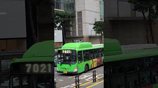 Motorcade of Saudi Arabian Ambassador in Seoul [upl. by Lotz401]