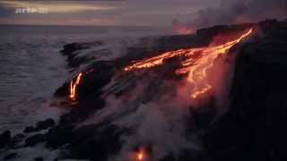 Île dHawaï  volcan Kīlauea  lave dans locéan [upl. by Khosrow914]