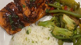 How to Make Yummy Balsamic Glazed Salmon  Salmon a lo Balsámico [upl. by Theone164]