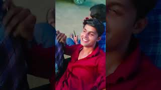 Kaise bataun me tumhe kya tum me bollywood lover youtubescomedy fun viralstrending [upl. by Anidan]