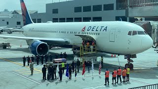 Fallen Soldier Returns Home  Delta Airlines Boeing 767300 at Los Angeles LAX [upl. by Leviram82]