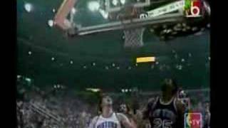 Great Playoff Duels Bernard King vs Isiah Thomas [upl. by Earla511]