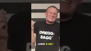 Hand aufs Herz🤣🤣🤣 dreggsagg comedy lol humor michl müller standupcomedy [upl. by Jana]