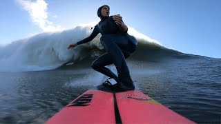 Justine Dupont bezwingt MonsterWelle in Nazaré  AFP [upl. by Garett]