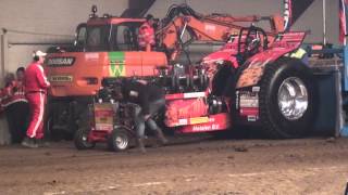 Rolls Royce Griffon Power Indoor Tractor Pulling Zwolle 2014 [upl. by Auqinahc]