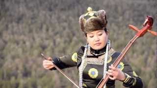 Traditional Mongolian Music amp Song quotThree Beautiful Chestnut Maresquot [upl. by Luapleahcim162]