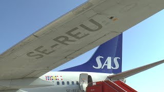 SAS Boeing 737700 Summer Landing at Luleå Airport [upl. by Anamor]