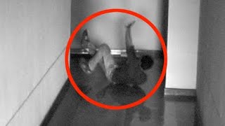 7 Aterradores videos de gente siendo atacada por Entidades Paranormales [upl. by Haskel275]