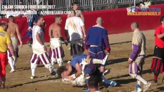 Calcio Storico sospesa la partita Azzurri Bianchi Alta tensione e Polizia in campo [upl. by Bridgid]