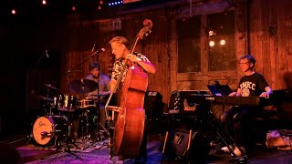 Upright BASS solo quotThings Aint What They Used to Bequot G Blues jazz [upl. by Luehrmann]