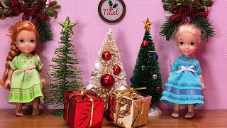 CHRISTMAS 2022  Elsa amp Anna toddlers  gifts  decorating the tree  Barbie [upl. by Musser]