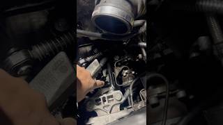 Bleeding the clutch on the mk4golf manualswap manualtransmission vwgti diymechanic pnw [upl. by Zaria]