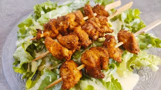 brochettes de poulet au paprika au four  sauce blanche pour salade [upl. by Aniala910]