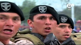 Gran Parada Militar 2015 Chile  Brigada de Operaciones Especiales Lautaro  Los Viejos Estandartes [upl. by Sihonn238]